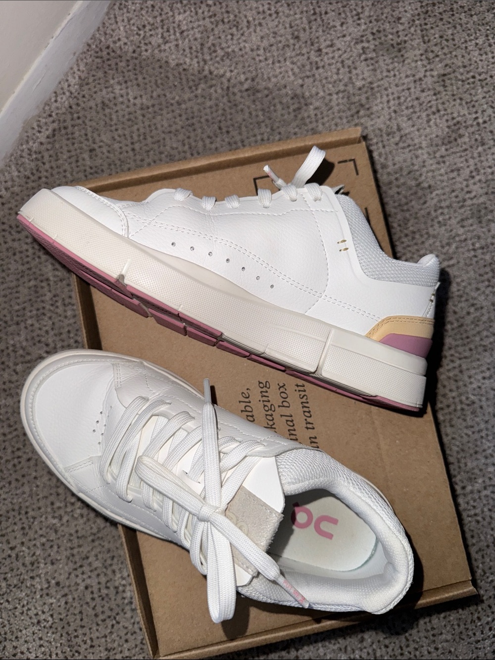 On Cloud The Roger Centre Court Sneaker in Cream with Pink Accents Size 6 - Picture 6 of 6